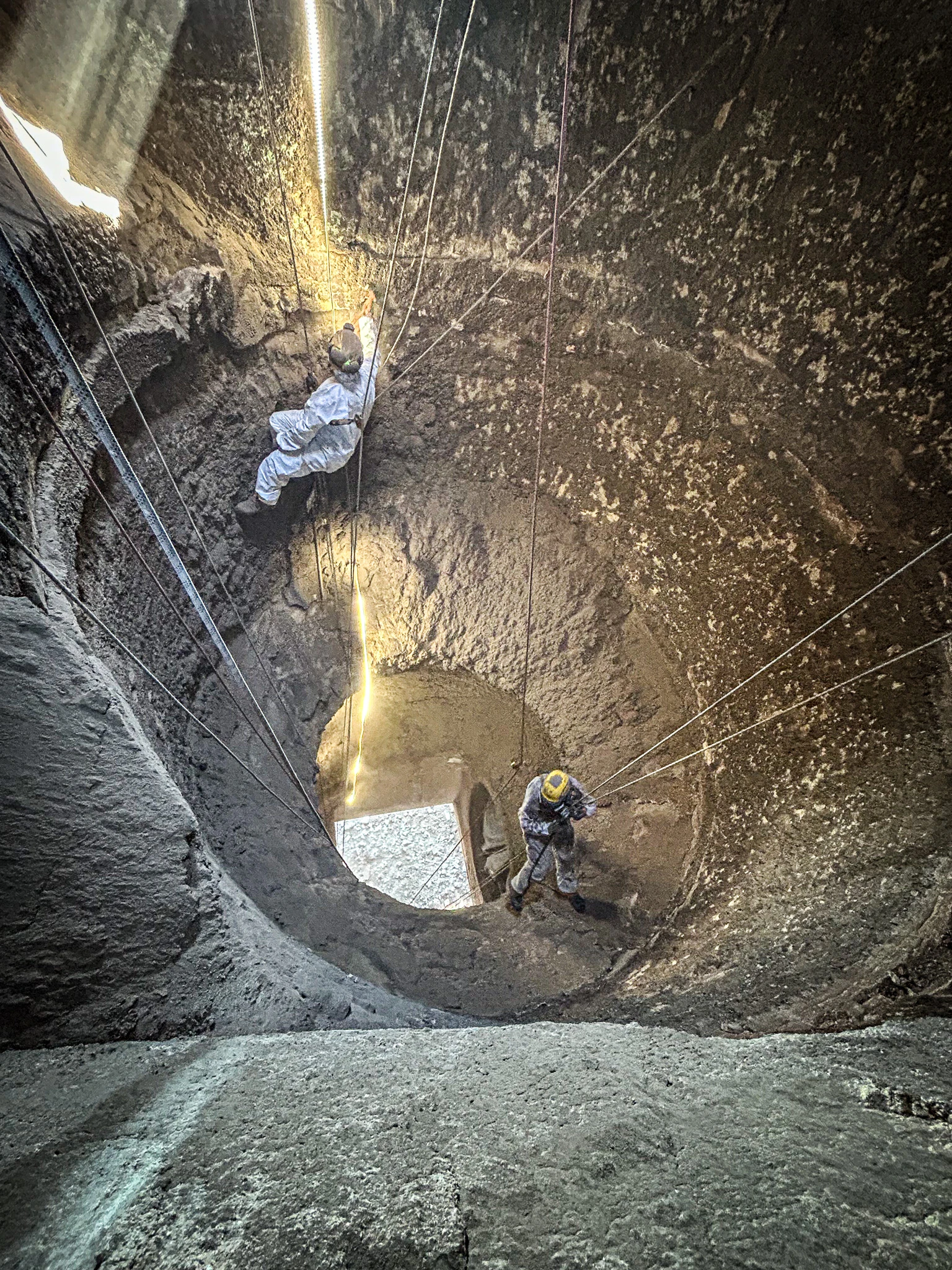 Intervention de cordistes MS Access pour au cœur de la cheminée chez DOMINION à Bassens (industrie) – 2